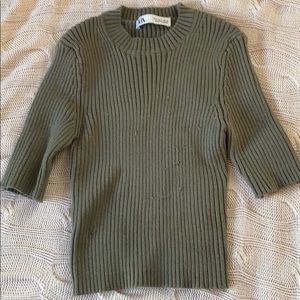 Sage green knit short sleeve sweater